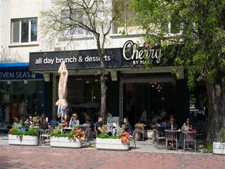 Cherry by Mary - Bar